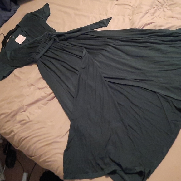 Split Front Maternity Maxi Wrap Dress - Picture 5 of 5